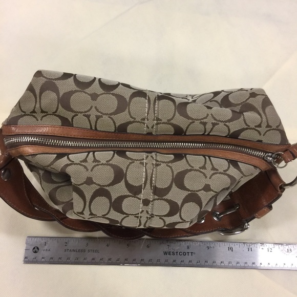 Classic coach handbag in two tone brown - Picture 4 of 8